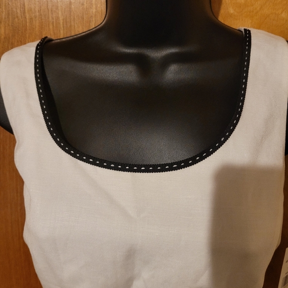 Tahari Arthur S. Levine White w/ Black Trim Linen Two Piece Set Sz 10P - Picture 9 of 16